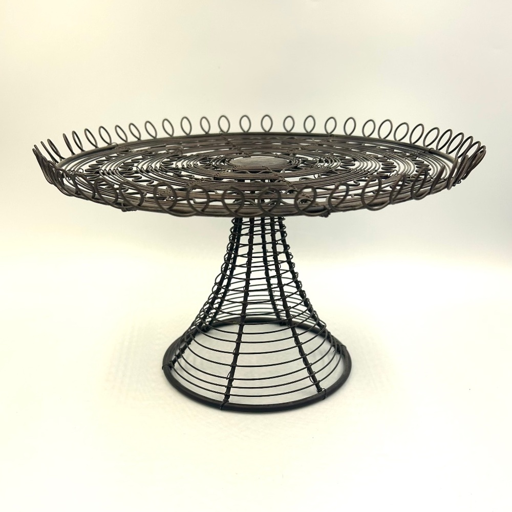 Crate and Barrel Vintage Style Wire Cake Stand Rustic Farmhouse Decorative EUC